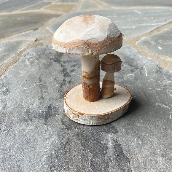 Terrain -Hand Carved Oak Wood Mushrooms - Picture 4 of 5